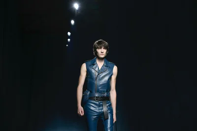 Look 8